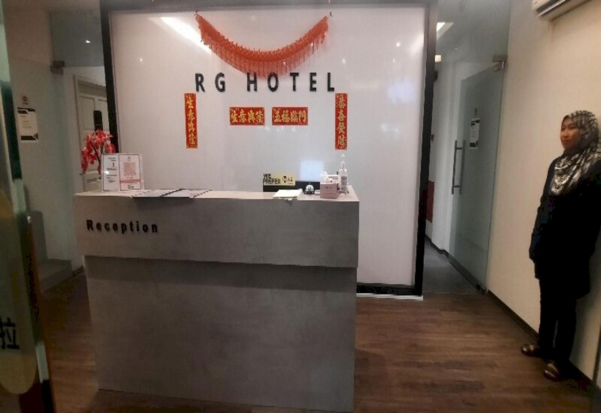 Super Oyo 90724 Rg Hotel Air Hitam Exterior photo